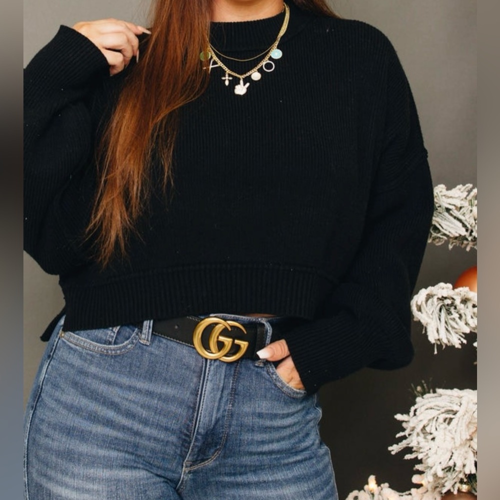 Like new - Black Classic Drift Knit Dolman Sweater - Size Large